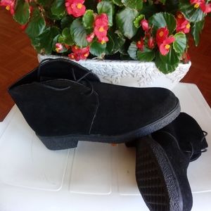 Pappagallo Suede Ankle Boots